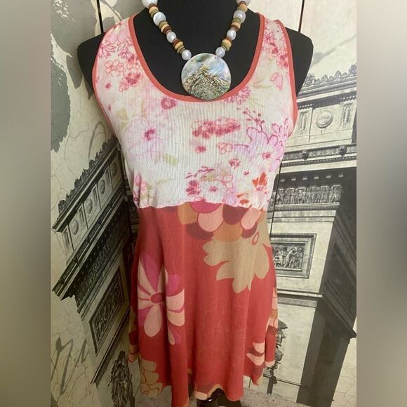 Sweet Pea Dresses & Skirts - Cute short summer dress by Sweet Pea